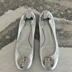 TORY BURCH Diamond silver leather ballet flats US 8